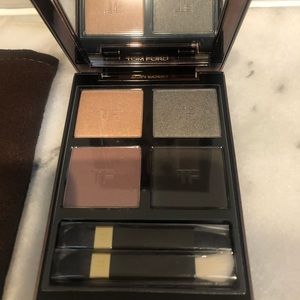 Tom Ford 22 Supernouveau Quad